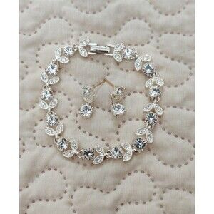NAPIER Silvertone Rhinestone Bracelet And Earrings